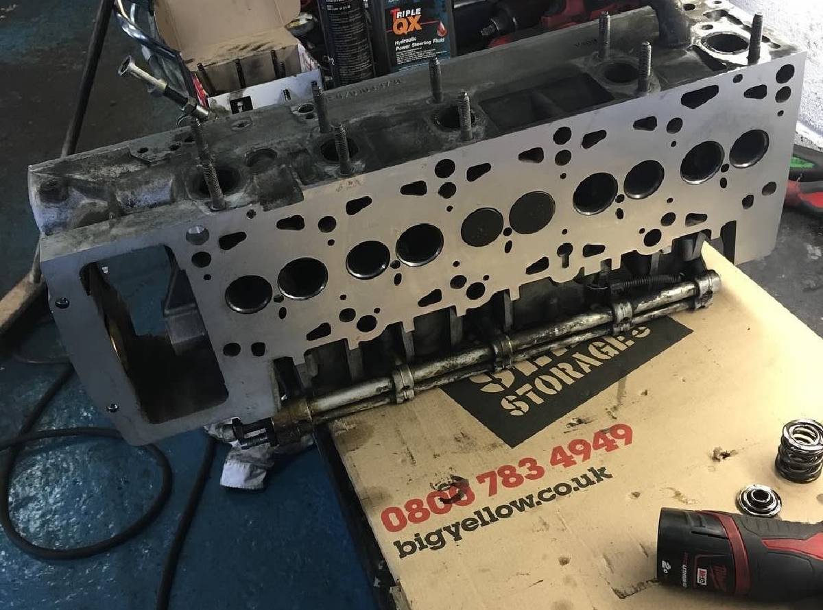 Vehicle mechanics in Purley and Surrey.